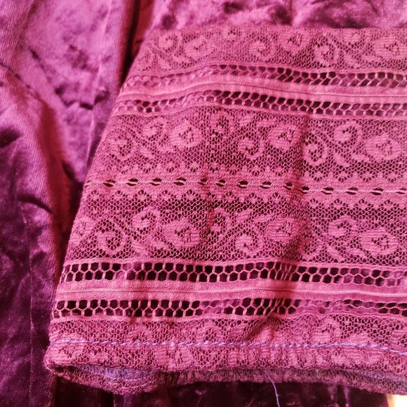 Vintage Lois Martin night gown size Large velvet purple bell sleeve lace trim - Picture 8 of 10
